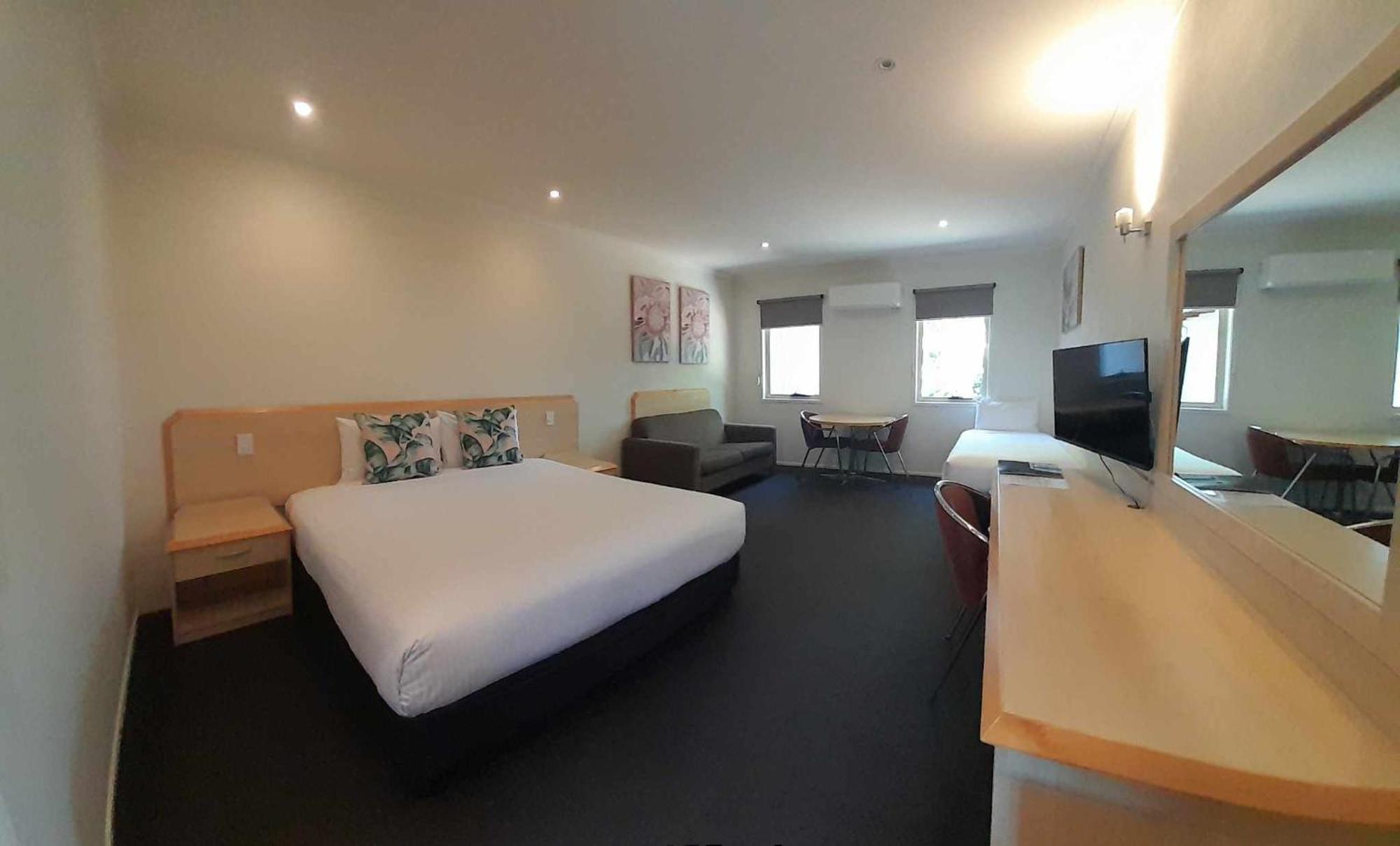 Red Bridge Motor Inn Woombye Exterior foto
